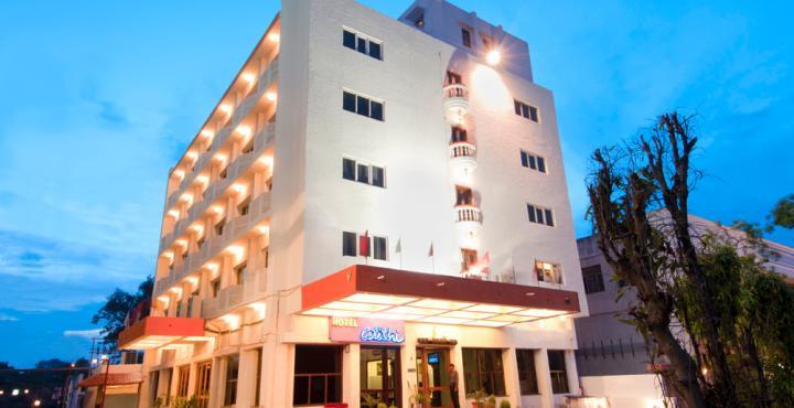 Hotel Atithi Agra  Exteriör bild
